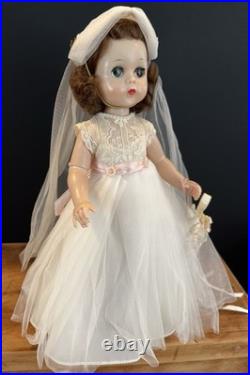 11 Vintage Madame Alexander Lissy Bride Doll 1950's Tagged Outfit Excellent