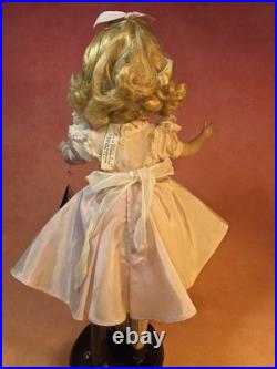 14 Madame Alexander Alice In Wonderland Doll 1950s With Curler Set. Maggie Face