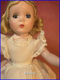 14 Madame Alexander Alice In Wonderland Doll 1950s With Curler Set. Maggie Face