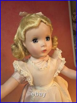 14 Madame Alexander Alice In Wonderland Doll 1950s With Curler Set. Maggie Face