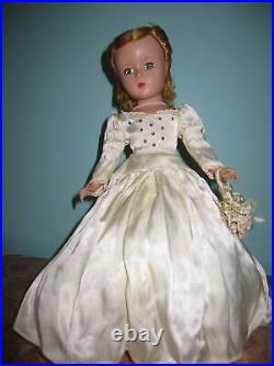 14 inch Madame Alexander Bride doll with the Margaret face 1950s