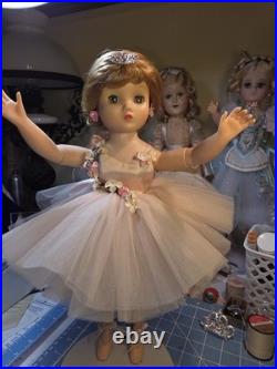 15 Madame Alexander Jointed Elise Ballerina Doll