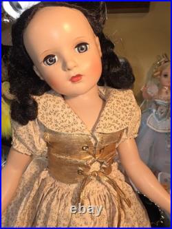 17 Madame Alexander Walt Disney Snow White Hard Plastic Doll. All Original/ Tag