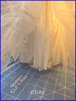 18 Vintage Madame Alexander Wendy Bride Walker Doll All Original