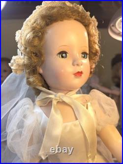 18 Vintage Madame Alexander Wendy Bride Walker Doll All Original