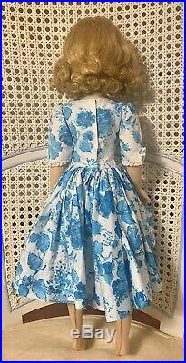 1950s Madame Alexander Cissy in tagged dress 20