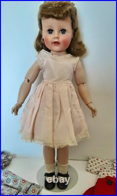1951 Madelaine Jointed Madame Alexander Doll All original 16