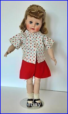 1951 Madelaine Jointed Madame Alexander Doll All original 16