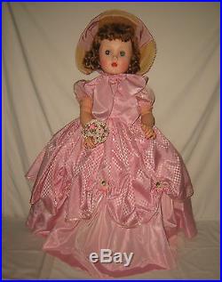 1955 Mme Alexander 31 HP & Vinyl Mary Ellen Doll in FAO Schwarz Excl. Gown MJ27