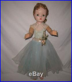 1956 Madame Alexander 20 Hard Plastic & Vinyl Cissy Doll #2025 MZ7