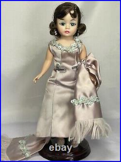 1962 Madame Alexander 9 Jacqueline Kennedy Cissette #886 Lavender Satin Gown
