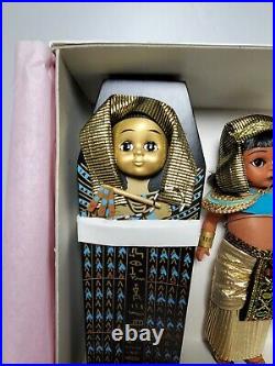 1998 MADAME ALEXANDER EGYPT with SARCOPHAGUS #24110 DOLL SET Box