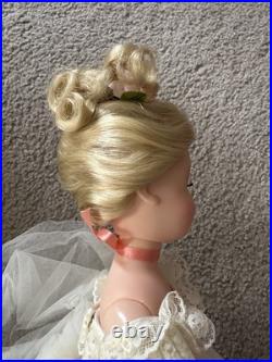 1999 Doll Of The Year Madame Alexander #22700 Classic Ballerina