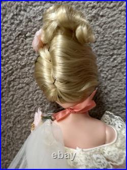 1999 Doll Of The Year Madame Alexander #22700 Classic Ballerina