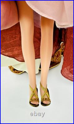 2000 Modern Romance Alex Doll Madame Alexander Convention Excl. In Box LE 40