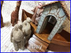 2002 Madame Alexander 8 Noah's Ark 33155 set Noah, Giraffes, Zebras, Camels