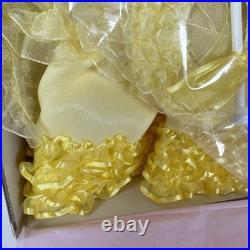 2004 Madame Alexander 35627 Azalea Trail Maid YELLOW Dress Limited Edition #273