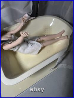 2005 Madame Alexander Psycho Set Janet Leigh with Doll, Tub & Shower Curtain