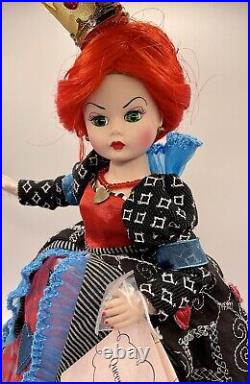 2011 Madame Alexander QUEEN OF HEARTS Cissette 10 Doll #61725 MINT With Stand