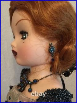 21 Madame Alexander 2000 CISSY PEACOCK ROSE LIMITED EDITION # 019/200 (Y46)