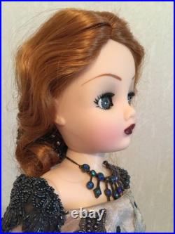 21 Madame Alexander 2000 CISSY PEACOCK ROSE LIMITED EDITION # 019/200 (Y46)