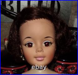 21 Madame Alexander Jacqueline Kennedy INAUGURAL BALL Doll