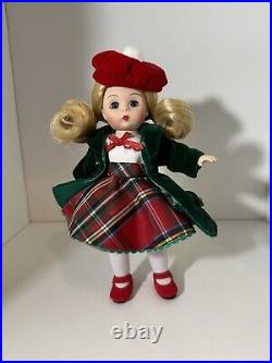 51100 Madame Alexander Doll In Box 8 Yuletide Shopper Retired