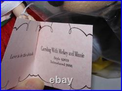 8 Madame Alexander Doll Caroling With Mickey And Minnie Christmas Disney NRFB
