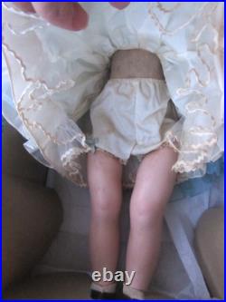 All Original Madame Alexander Auburn Red Head Winnie In Box 25