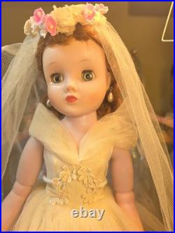 BEAUTIFUL 15 Madame Alexander Jointed Elise Bride Doll Circa 1957