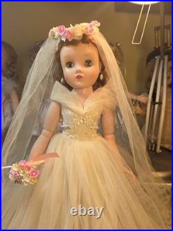 BEAUTIFUL 15 Madame Alexander Jointed Elise Bride Doll Circa 1957