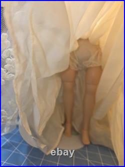 BEAUTIFUL 15 Madame Alexander Jointed Elise Bride Doll Circa 1957
