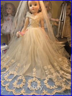 BEAUTIFUL 15 Madame Alexander Jointed Elise Bride Doll Circa 1957