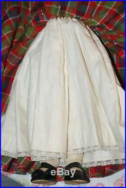 BEAUTIFUL Vintage 14 Madame Alexander JO Little Women Hard Plastic Strung Doll