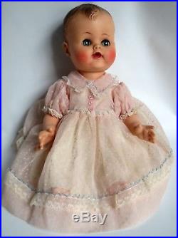 Beautiful 17-1/2 Vintage Madame Alexander Kathy Baby Doll 1961 Molded Hair