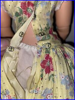 Beautiful 1950s Madame Alexander Cissy Doll Strawberry Blonde