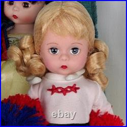 Beautiful Madame Alexander Doll Collection Dolls, Animals & Accessories