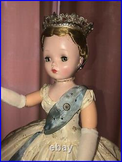 Beautiful Vintage 50s Madame Alexander Cissy 20 All Original Queen Doll