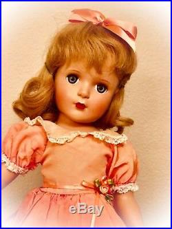 Beautiful Vintage Madame Alexander 17.5 hp Margaret-face Wendy Ann Doll