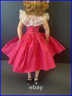 EXQUISITE Vintage Madame Alexander Cissy In HTF RARE N/M Fuchsia Wide Lace