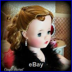 Exquisite Vintage Madame Alexander Cissy Doll Bluest Eyes HTF Side Part Blonde