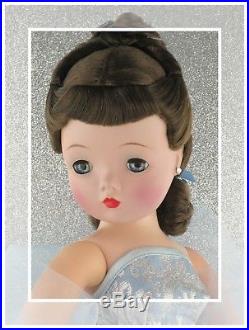 Exquisite Vintage Madame Alexander Cissy Is Breathtaking In Blue And Silver
