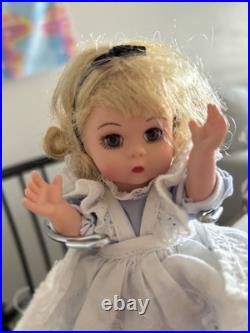 Four Assorted Antique Colllectable Madame Alexander Dolls 8