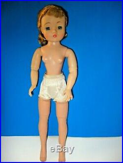 GORGEOUS! 1950s BLONDE Madame Alexander Cissy Doll Ready to Dress