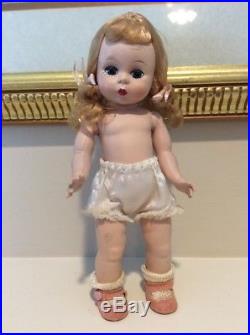 Gorgeous Alexanderkin Wendy Kins 1953 Strung Doll