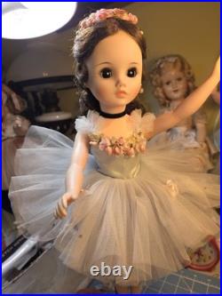 Gorgeous! Madame Alexander 17 Retired 1966 Dark Eyed Elise Ballerina All Orig