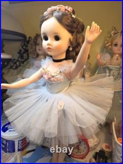 Gorgeous! Madame Alexander 17 Retired 1966 Dark Eyed Elise Ballerina All Orig