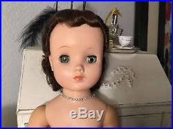 Gorgeous Vintage Hard Plastic 16 In. Brunette Elise Doll By Madame Alexander