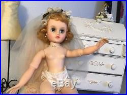 Gorgeous Vintage Hard Plastic 16 In. Elise Doll By Madame Alexander Htf Doll