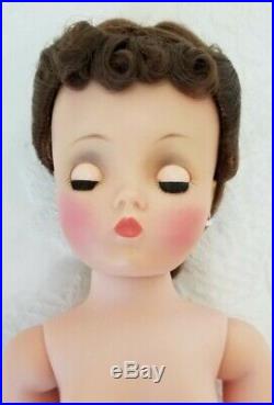Gorgeous Vintage Madame Alexander Cissy Doll Brunette Updo Pink Tulle Ball Gown